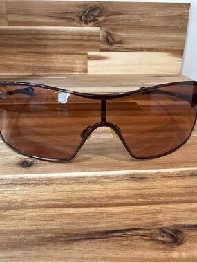 Oakley Dart Women’s Sunglasses - Purple Metal Frame Bronze Lens